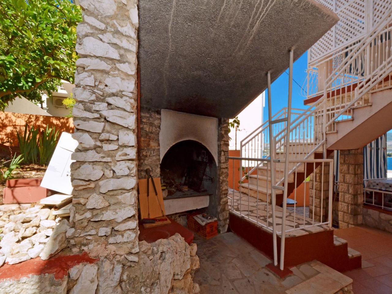 Apartments Josipa Trogir Exterior foto