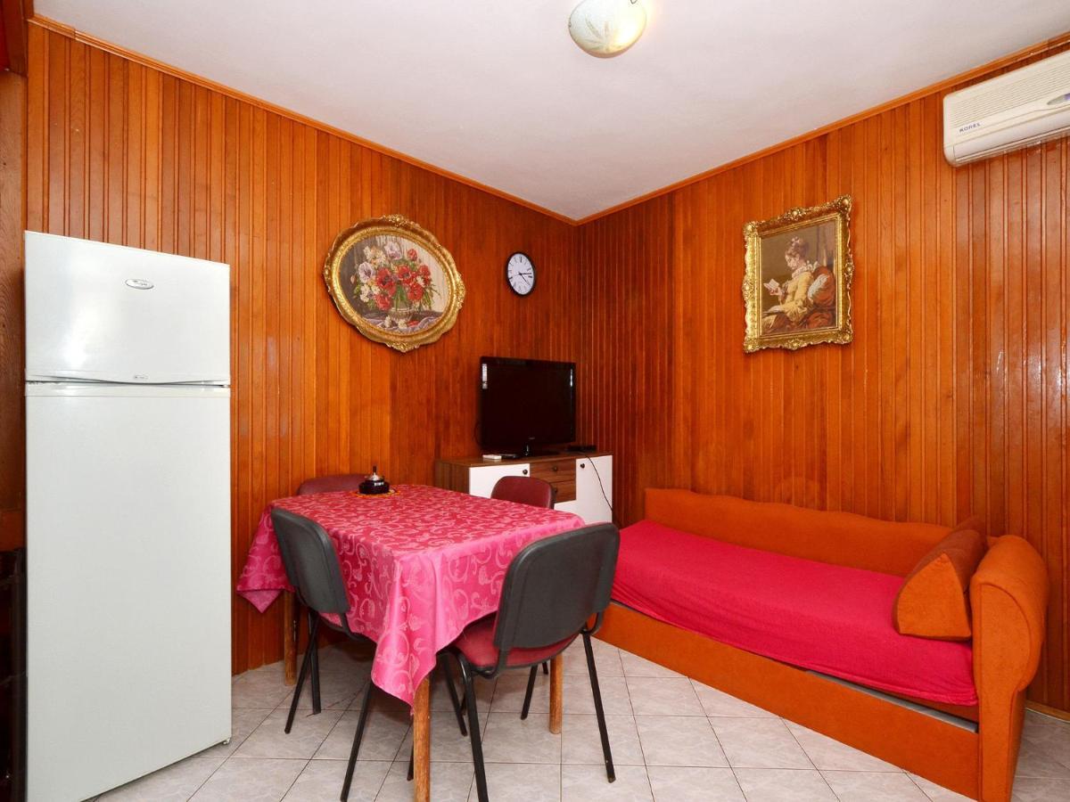 Apartments Josipa Trogir Zimmer foto